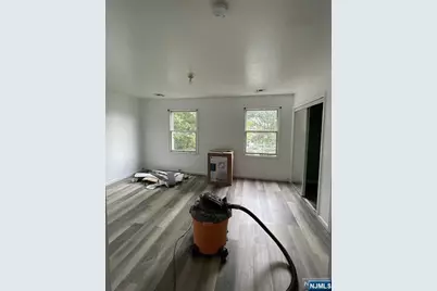 104 Clinton Avenue 3 #3, Jersey City, NJ 07304 - Photo 11