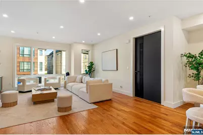 811 Jassamine Way, Fort Lee, NJ 07024 - Photo 7