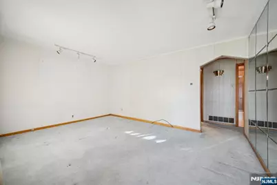 619 Lewandowski Street, Lyndhurst Township, NJ 07071 - Photo 11