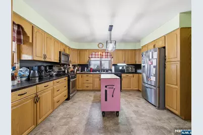 82 Pleasant Place, Kearny, NJ 07032 - Photo 7