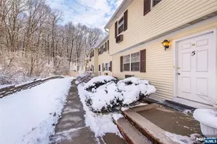 322 Richard Mine Road F5, Rockaway Township, NJ 07885 - Photo 3