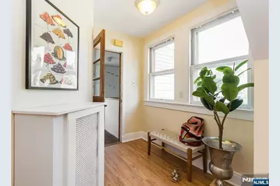 11 Mountainview Place, Montclair, NJ 07042 - Photo 5