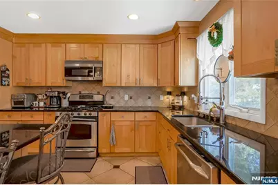 236 Oak Avenue, River Vale Township, NJ 07675 - Photo 19