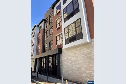 209 Oakdene Place 201 #201, Cliffside Park, NJ 07010 - Photo 1