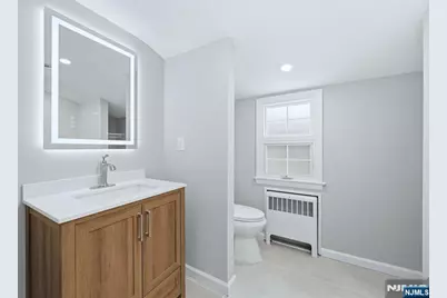 207 Elm Avenue, Hackensack, NJ 07601 - Photo 21