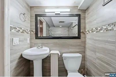 207 Elm Avenue, Hackensack, NJ 07601 - Photo 27