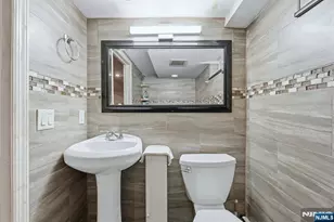 207 Elm Ave, Hackensack, NJ 07601 - Photo 27