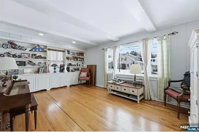 207 Elm Avenue, Hackensack, NJ 07601 - Photo 3