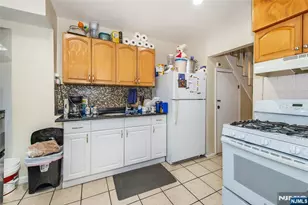 168-170 Clay St, Hackensack, NJ 07601 - Photo 21