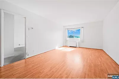 2185 Lemoine 5B #5B, Fort Lee, NJ 07024 - Photo 3