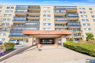 2185 Lemoine 5B #5B, Fort Lee, NJ 07024 - Photo 1