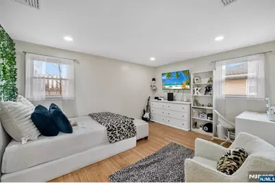 128 Bell Avenue, Saddle Brook Township, NJ 07663 - Photo 21