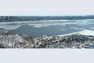 1600 Parker Avenue 29C #29C, Fort Lee, NJ 07024 - Photo 35