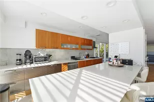 27 Suffolk Ln, Tenafly, NJ 07670 - Photo 7