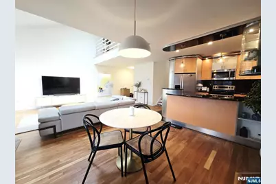 566 Windsor Drive 606 #606, Palisades Park, NJ 07650 - Photo 5