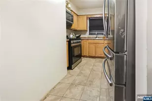 721 S 19th St, Newark, NJ 07103 - Photo 7