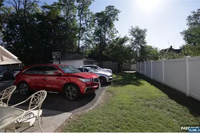 59 Spring Valley Avenue, Hackensack, NJ 07601 - Photo 25