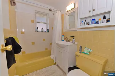 401 Undercliff Avenue, Edgewater, NJ 07020 - Photo 31