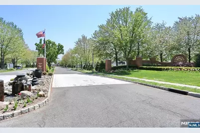 349 Wilshire Drive 3050 #3050, Nutley, NJ 07110 - Photo 47