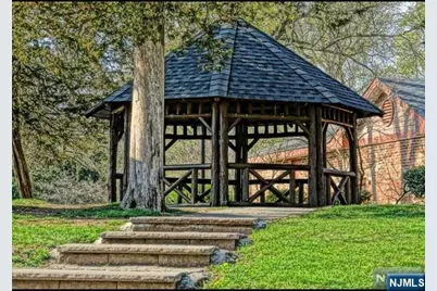 13-08 Plaza Road, Fair Lawn, NJ 07410 - Photo 29