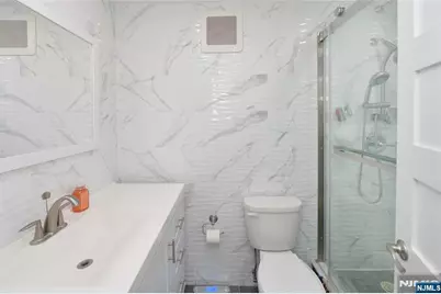 300 Winston Drive C0514 #C0514, Cliffside Park, NJ 07010 - Photo 9