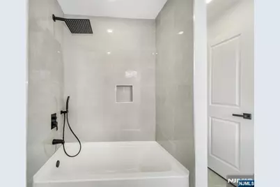 4 Franklin Place, Hackensack, NJ 07601 - Photo 29