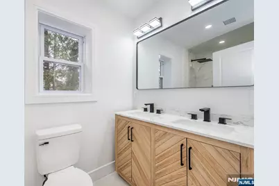 4 Franklin Place, Hackensack, NJ 07601 - Photo 23