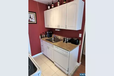 245 Anderson Street 4G #4G, Hackensack, NJ 07601 - Photo 7