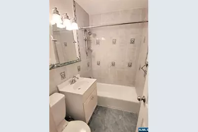 245 Anderson Street 4G #4G, Hackensack, NJ 07601 - Photo 9