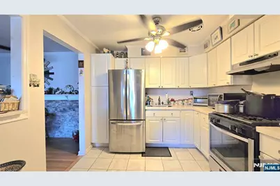 290 Hoover, Bloomfield, NJ 07003 - Photo 3