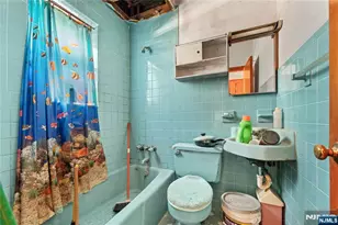 22 Arthur St, Clifton, NJ 07011 - Photo 15