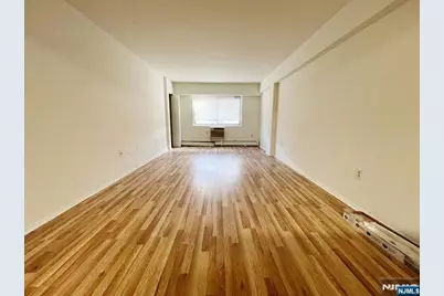 333 Grand Avenue 1A #1A, Palisades Park, NJ 07650 - Photo 3