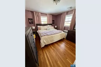 44 Leonard Drive, Waldwick, NJ 07463 - Photo 7