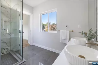 27 Sullivan Drive, Emerson, NJ 07630 - Photo 35