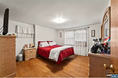 19 Inwood Street, Clifton, NJ 07011 - Photo 3