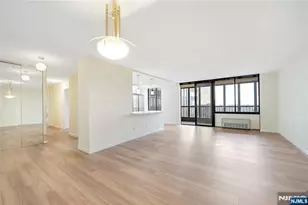 200 Winston 1001, Cliffside Park, NJ 07010 - Photo 5