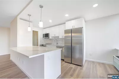 200 Winston 1001 #1001, Cliffside Park, NJ 07010 - Photo 1