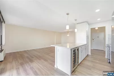 200 Winston 1001 #1001, Cliffside Park, NJ 07010 - Photo 7