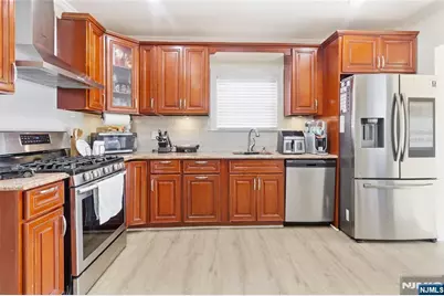 273 6th Street, Clifton, NJ 07011 - Photo 7