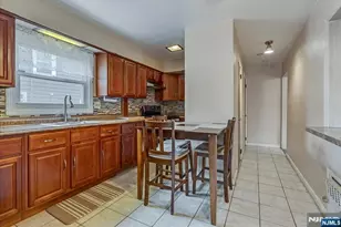 15 Belle Terre Rd, West Orange Township, NJ 07052 - Photo 7