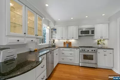 724 W Saddle River Road, Ho Ho Kus, NJ 07423 - Photo 5