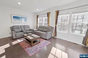 60 Truman Dr, Wood Ridge, NJ 07075 - Photo 9