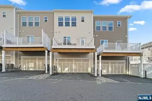 60 Truman Dr, Wood Ridge, NJ 07075 - Photo 33
