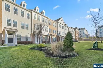 60 Truman Drive, Wood Ridge, NJ 07075 - Photo 3