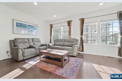 60 Truman Drive, Wood Ridge, NJ 07075 - Photo 7