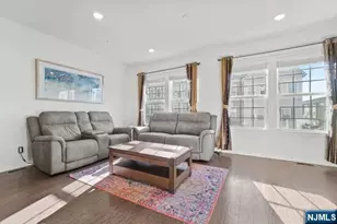 60 Truman Dr, Wood Ridge, NJ 07075 - Photo 7