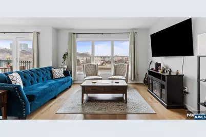 344 The Promenade 344 #344, Edgewater, NJ 07020 - Photo 9