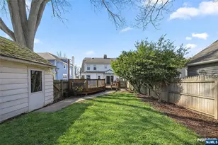 185 Larch Ave, Teaneck Township, NJ 07666 - Photo 25