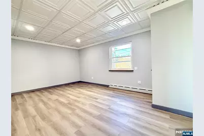 85 Midland Avenue 1 #1, Wallington, NJ 07057 - Photo 5