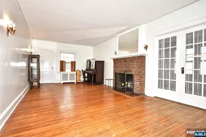 417 Franklin Avenue, Hasbrouck Heights, NJ 07604 - Photo 7